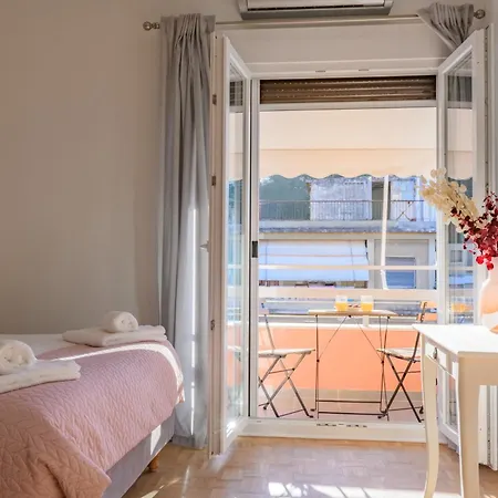 Modern In Corfu Town Apartment